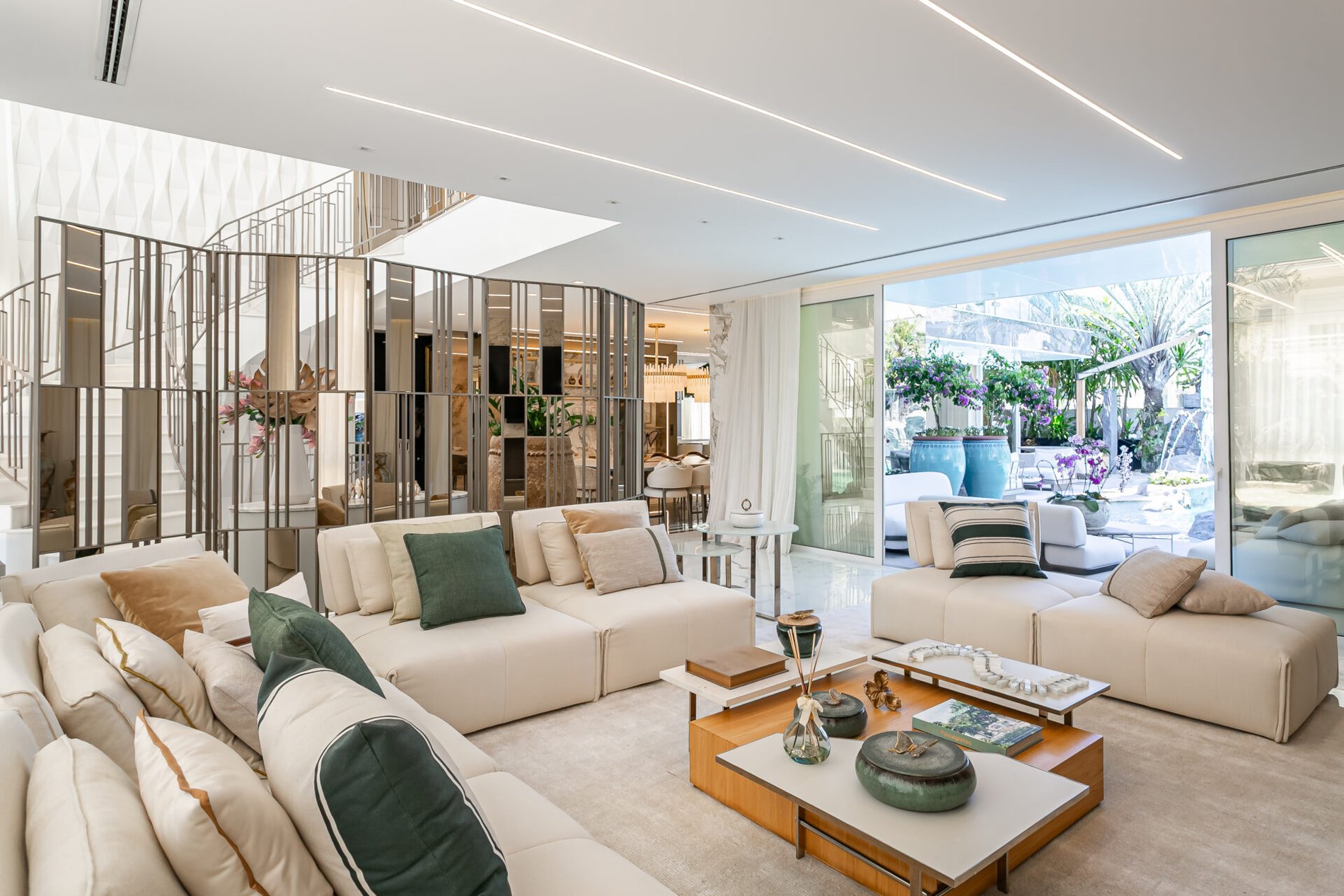 Casa com vista mar em Jurerê Internacional