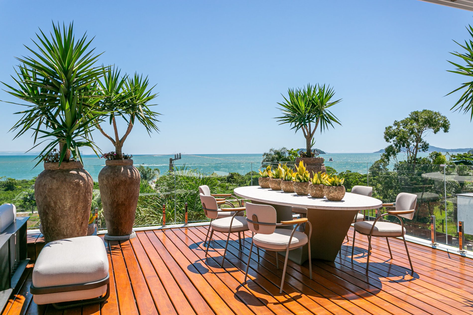 Casa com vista mar em Jurerê Internacional