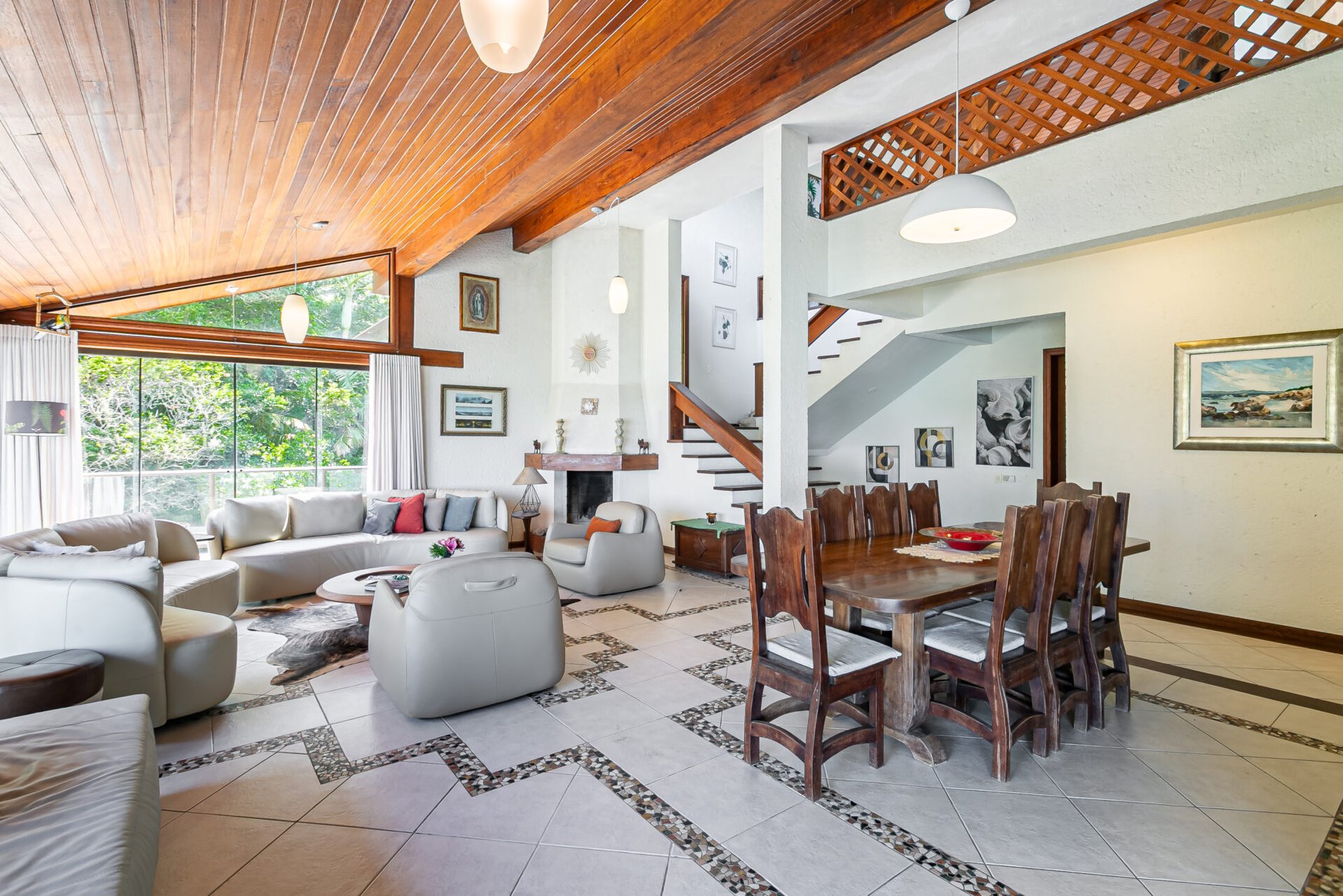 Casa em condomínio com praia particular em Governador Celso Ramos