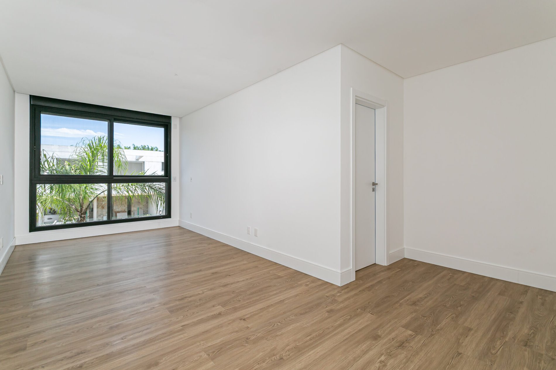 CASA NO CONDOMÍNIO VILARES NO PORTO DA LAGOA