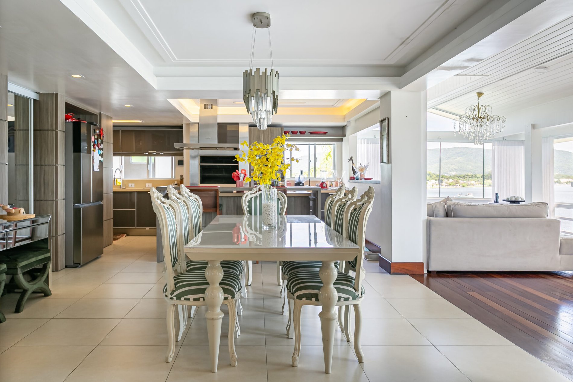 Casa à beira da Lagoa da Conceição