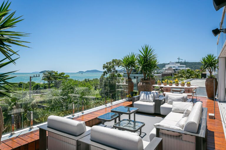 Casa com vista mar em Jurerê Internacional