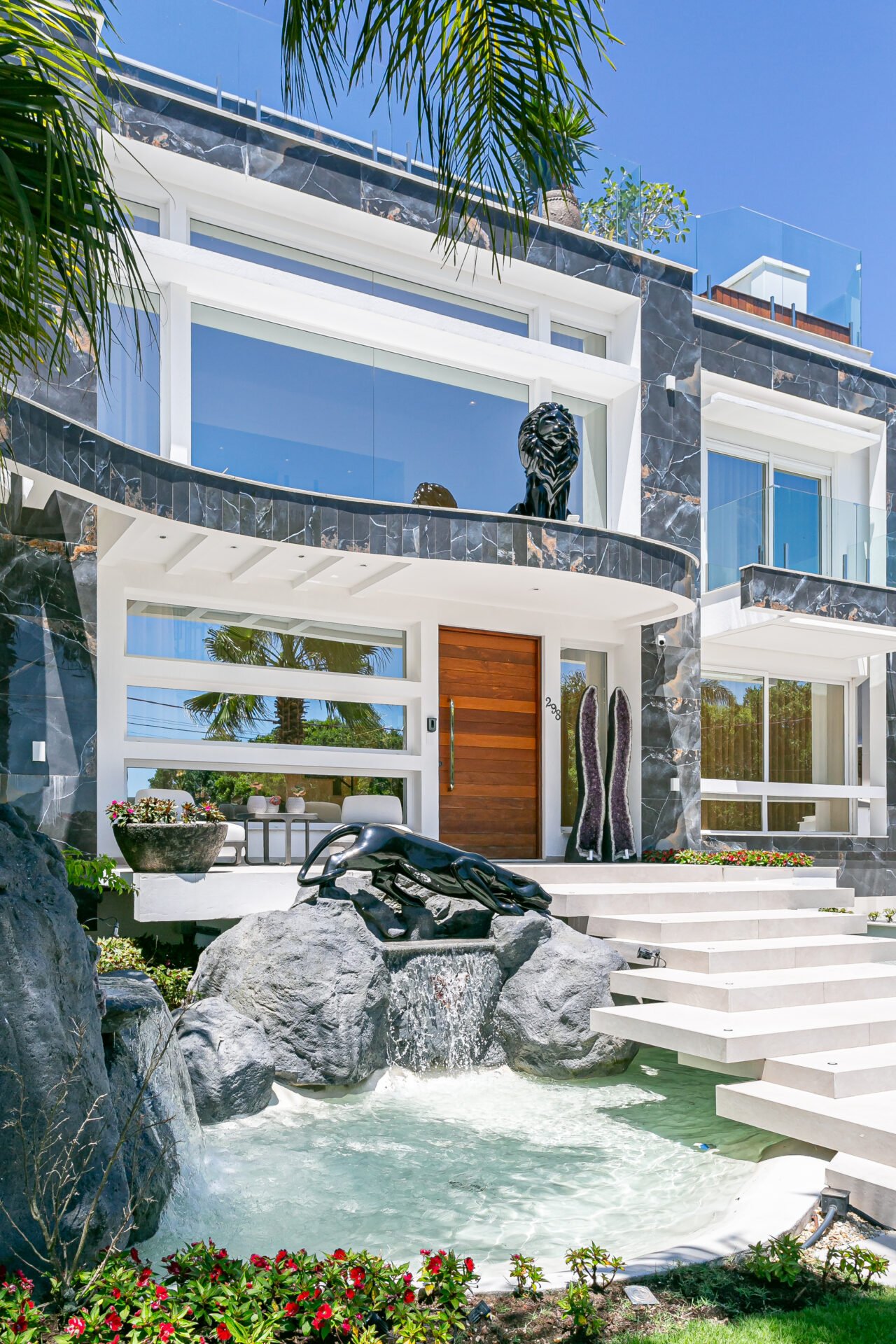 Casa com vista mar em Jurerê Internacional