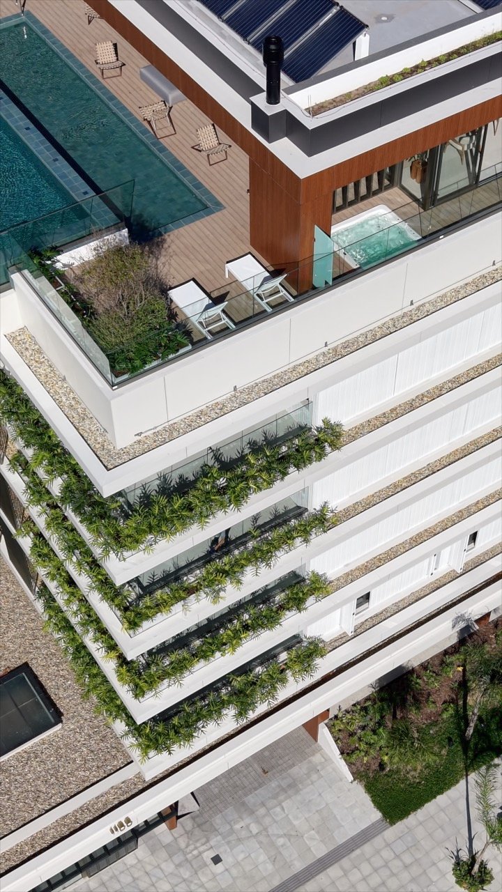 Apartamento no Puro Brasil em Jurerê IN