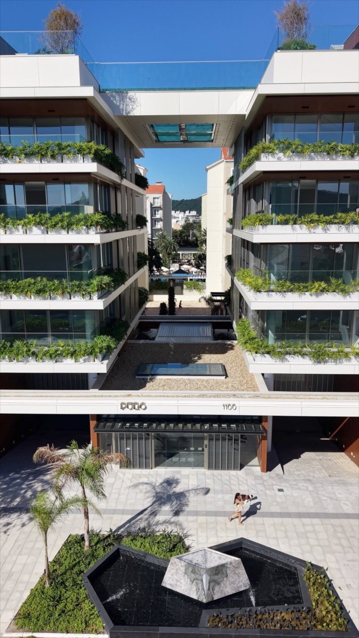 Apartamento no Puro Brasil em Jurerê IN