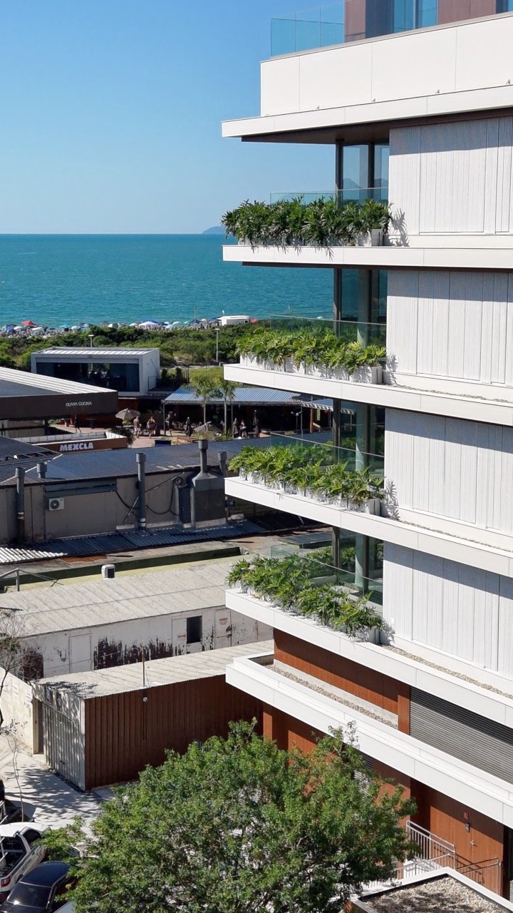 Apartamento no Puro Brasil em Jurerê IN