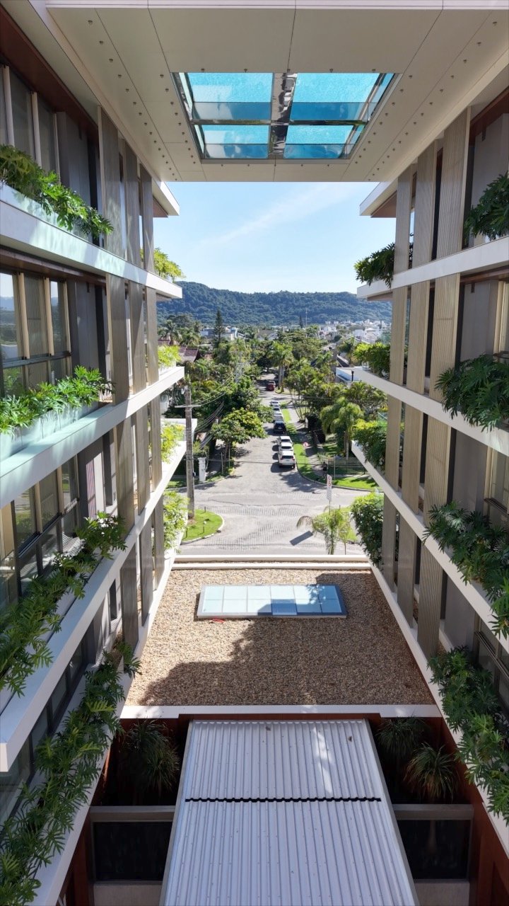 Apartamento no Puro Brasil em Jurerê IN