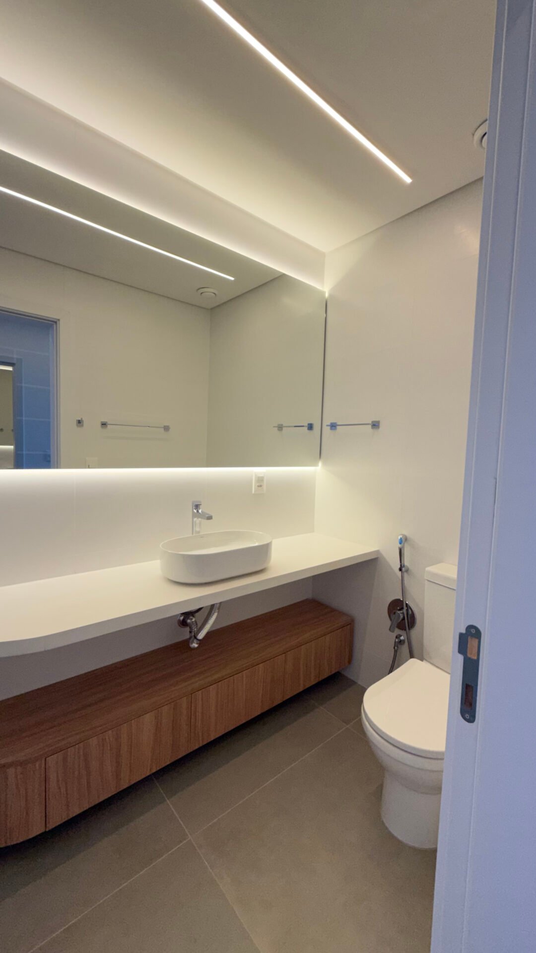 Apartamento vista mar em Canajurê