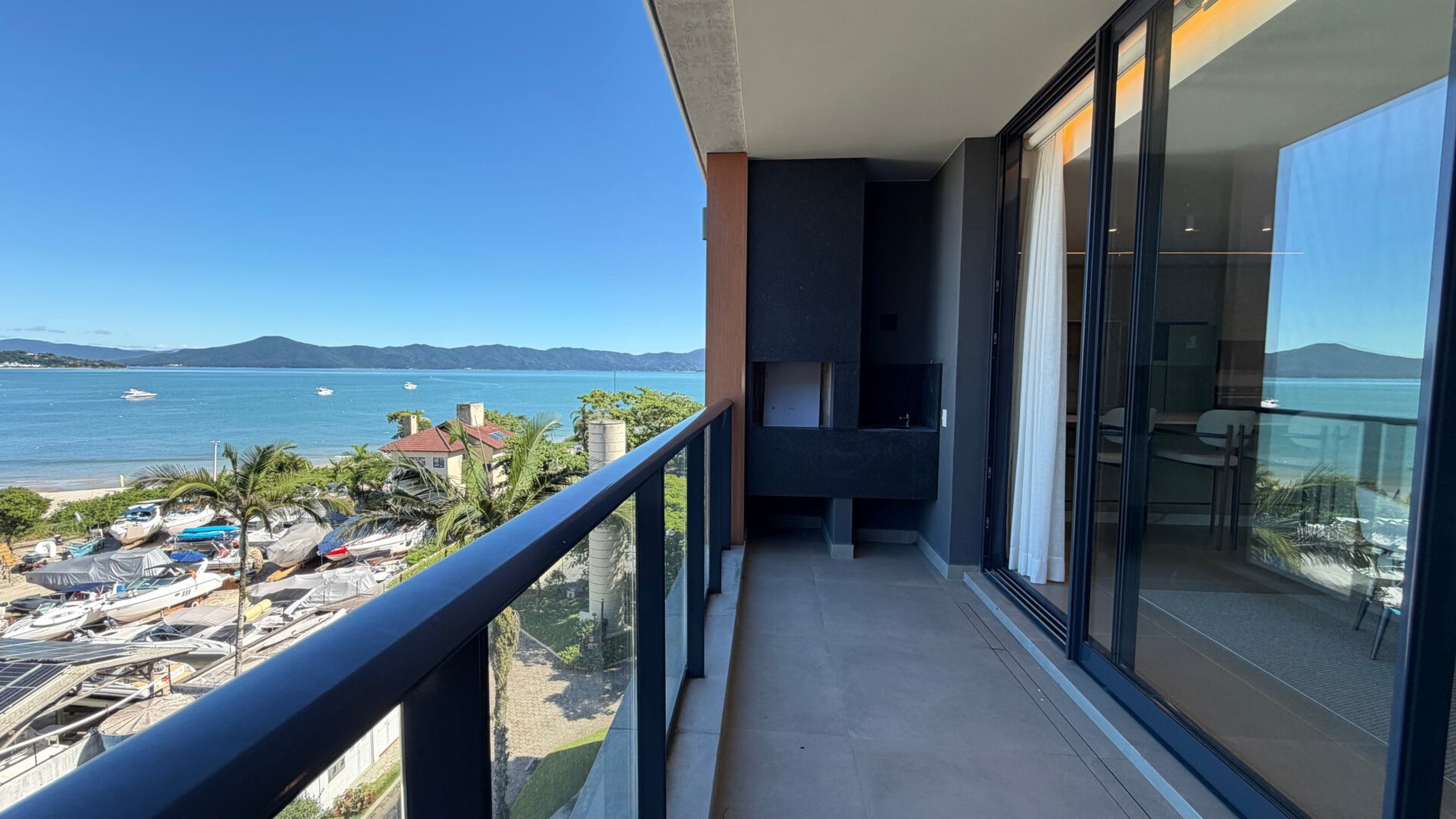 Apartamento vista mar em Canajurê