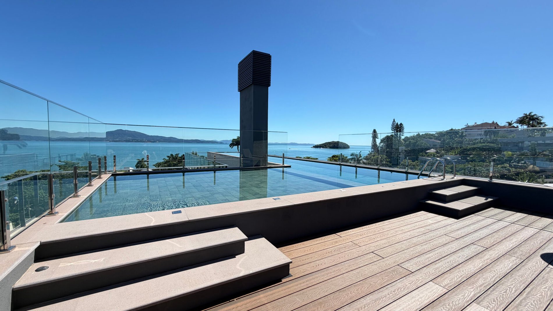 Apartamento vista mar em Canajurê