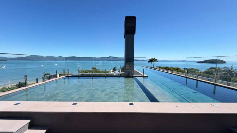Apartamento vista mar em Canajurê
