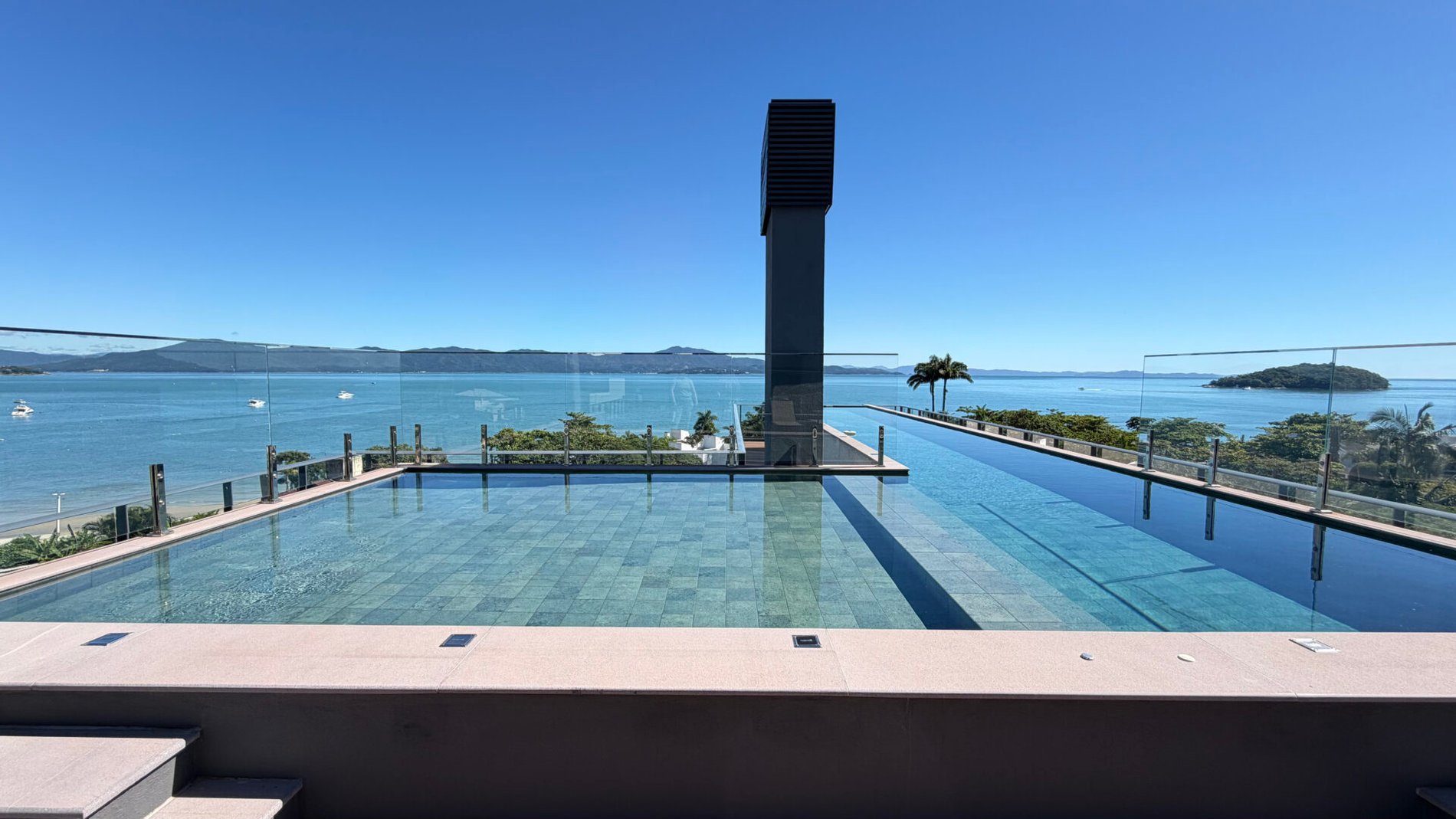 Apartamento vista mar em Canajurê