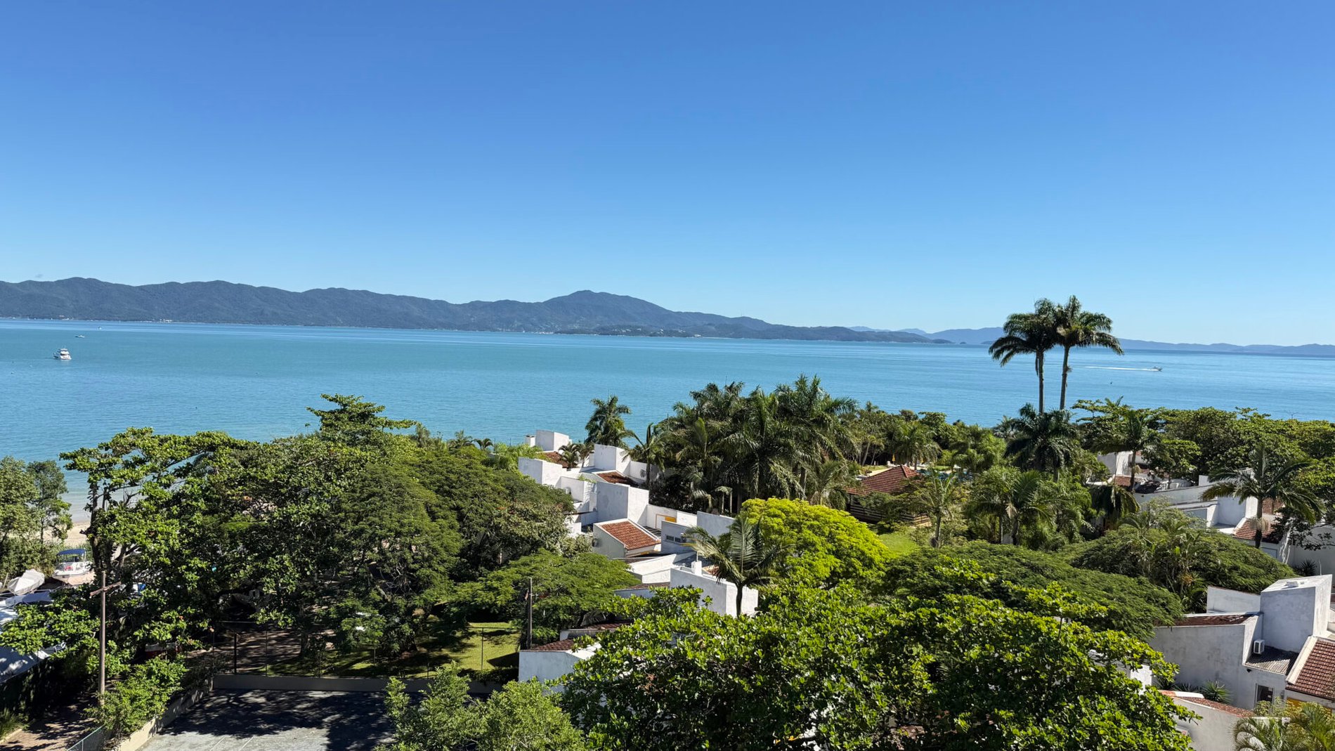 Apartamento vista mar em Canajurê