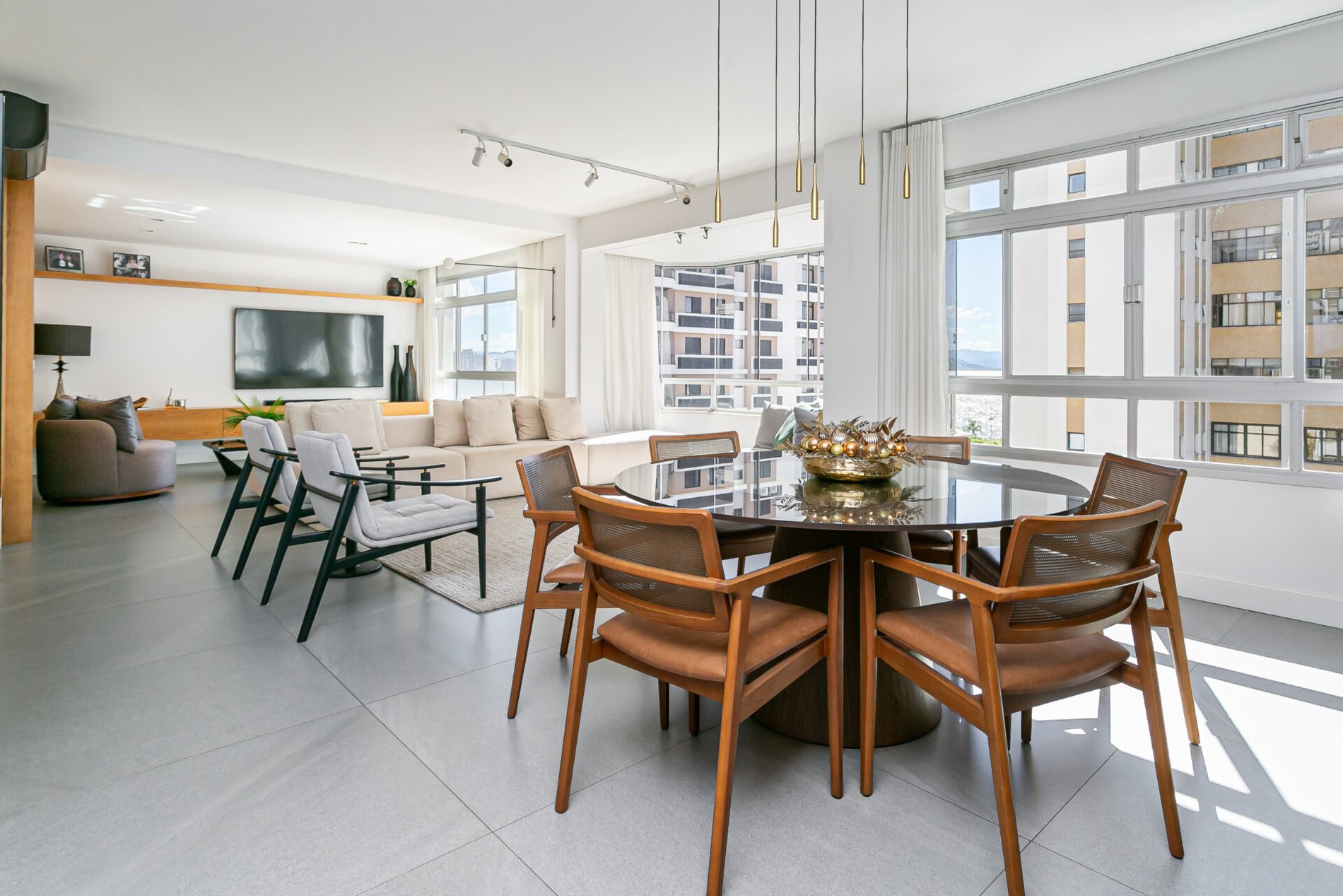 Apartamento de 3 dormitórios no Centro de Florianópolis