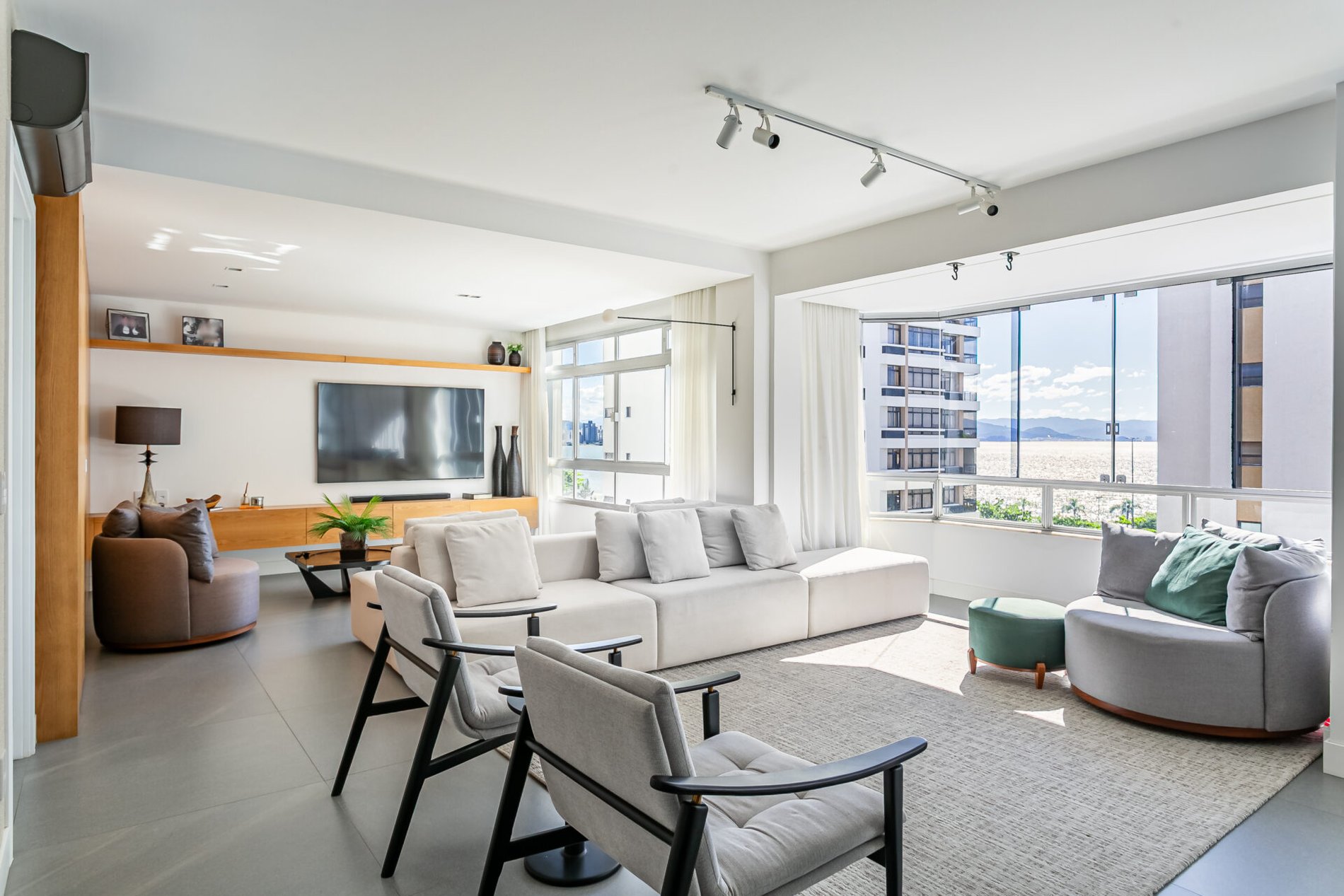 Apartamento de 3 dormitórios no Centro de Florianópolis