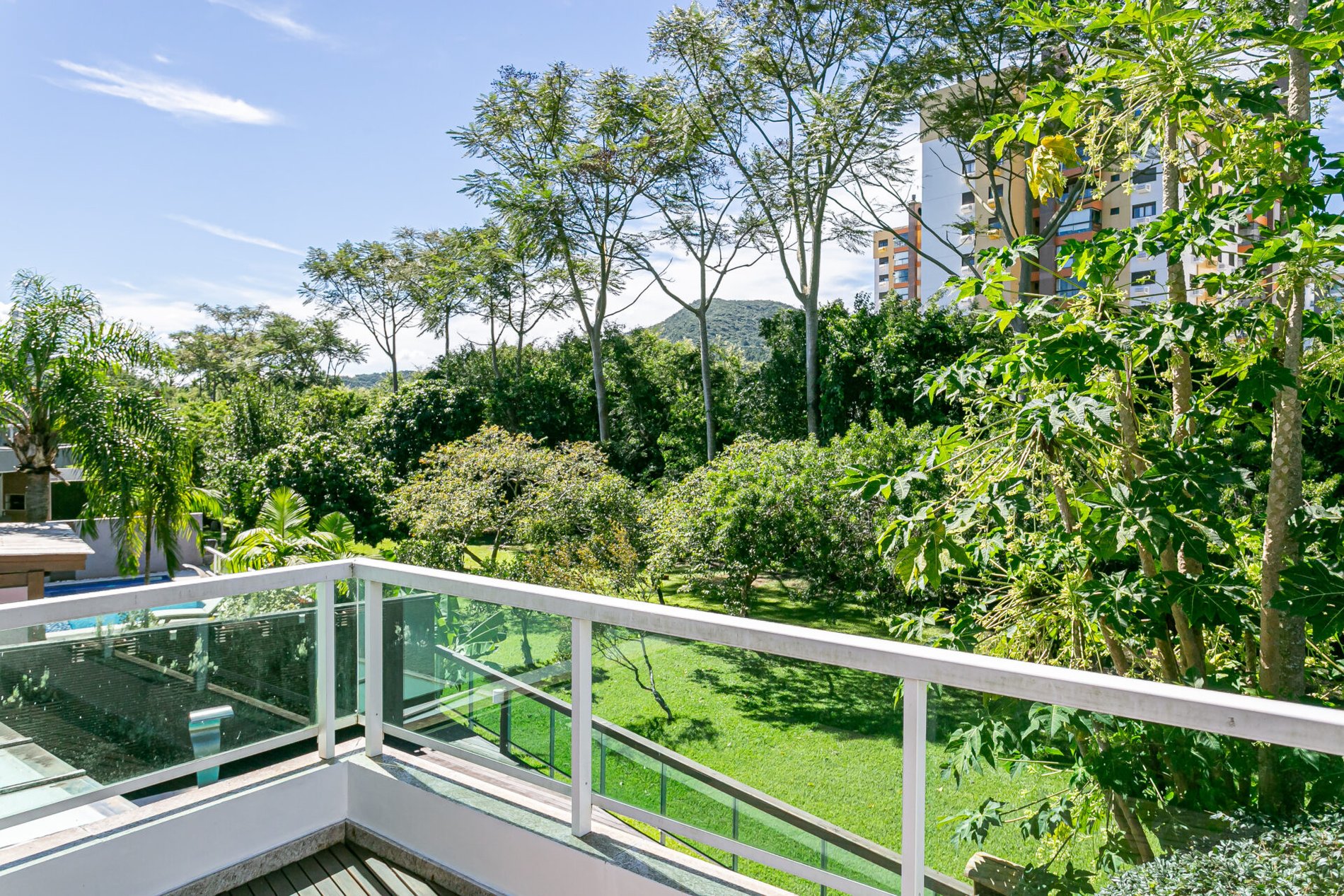 Casa em condomínio no Córrego Grande