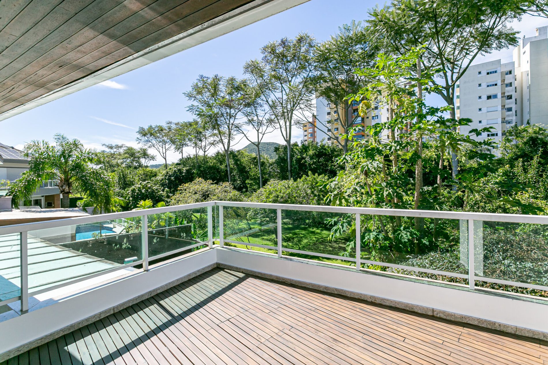 Casa em condomínio no Córrego Grande