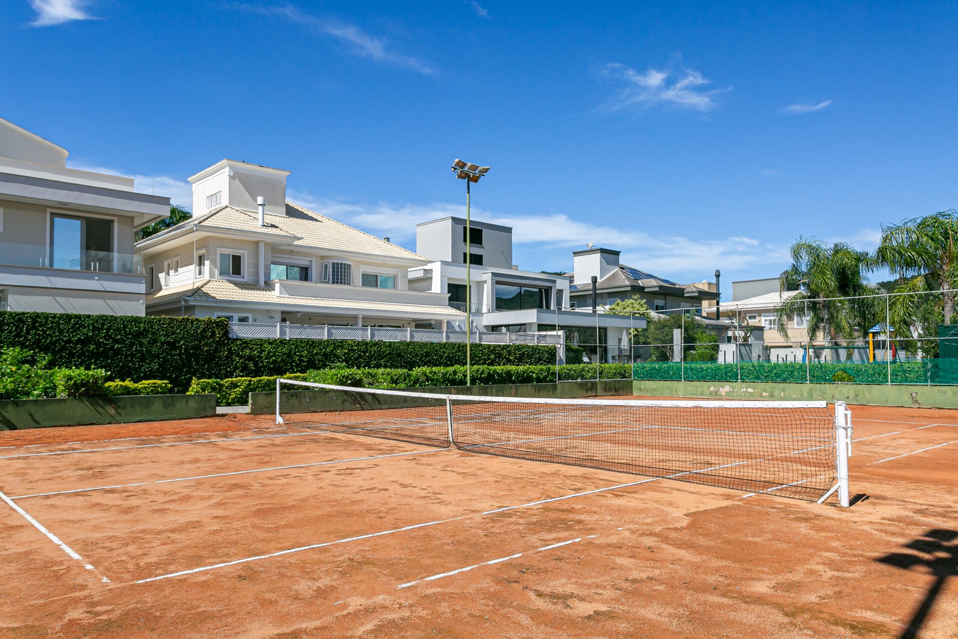 Casa em condomínio no Córrego Grande