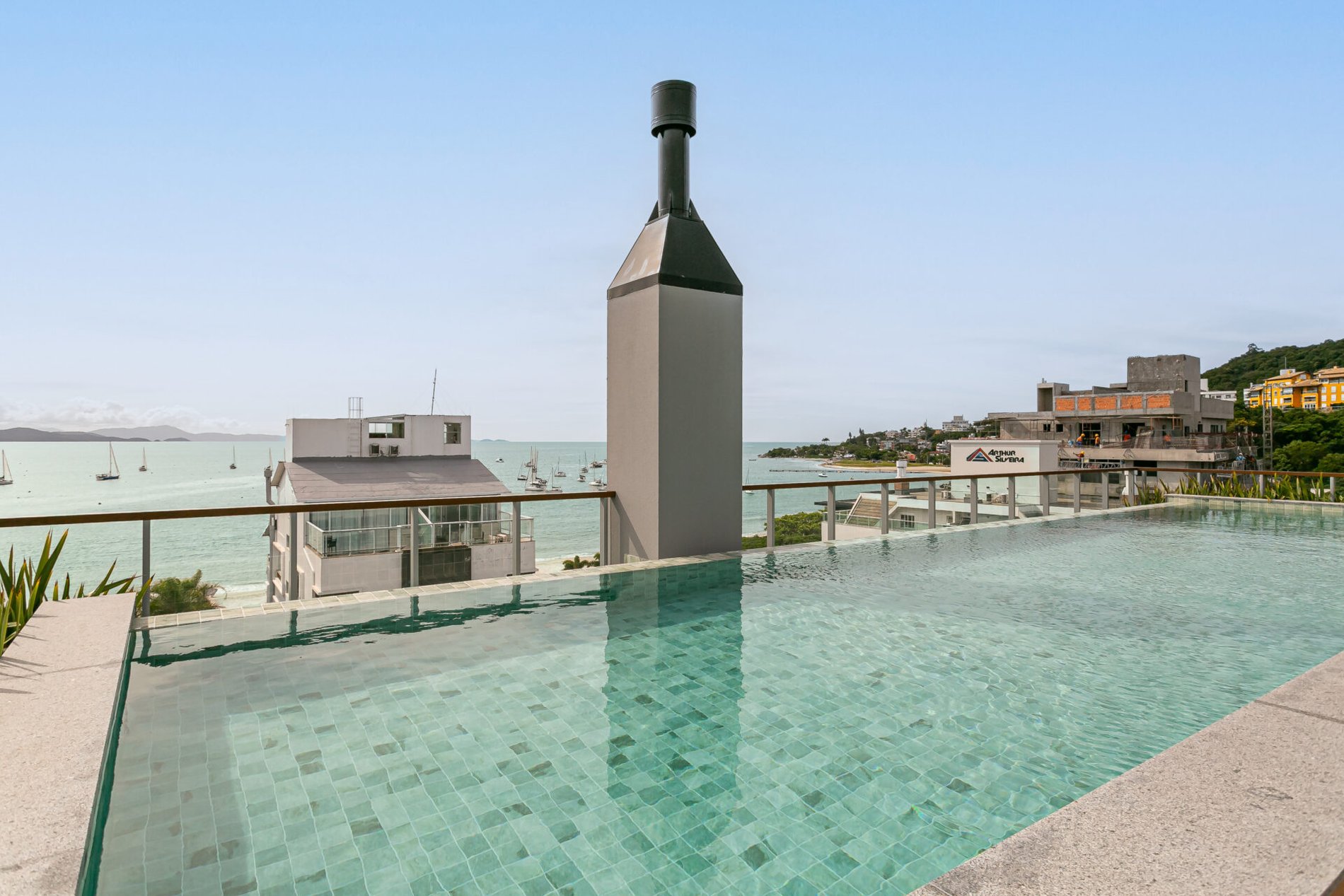 Apartamento com vista mar no Dom Jurerê