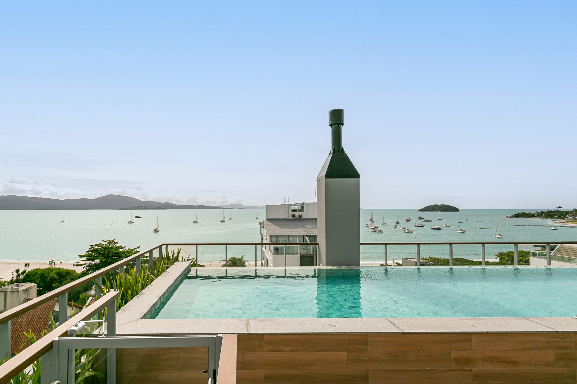 Apartamento com vista mar no Dom Jurerê
