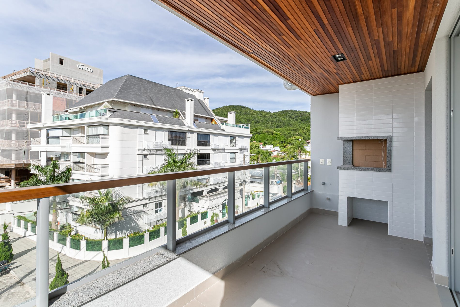 Apartamento com vista mar no Dom Jurerê