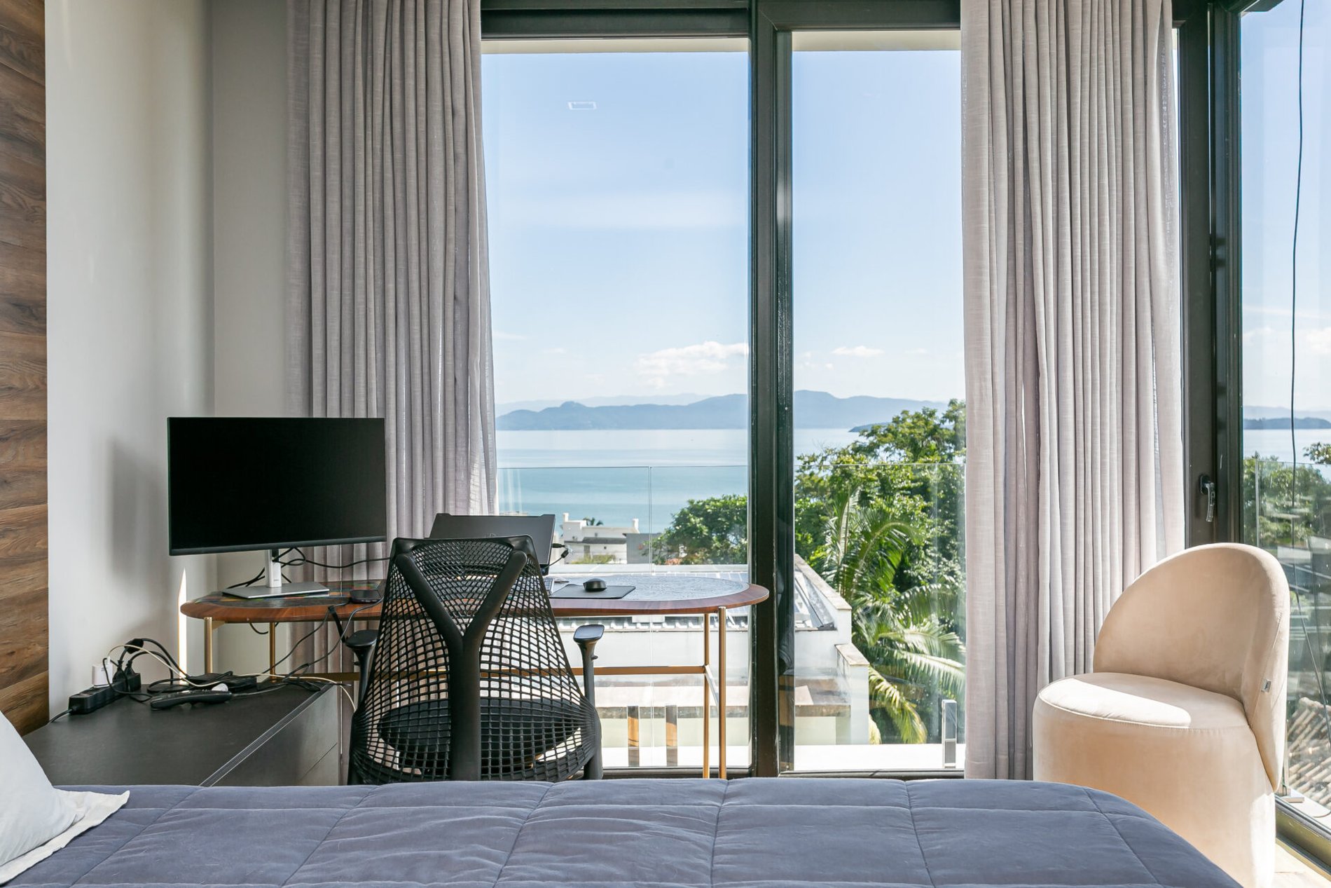 Casa no condomínio Madre Bertha no Cacupé, Florianópolis