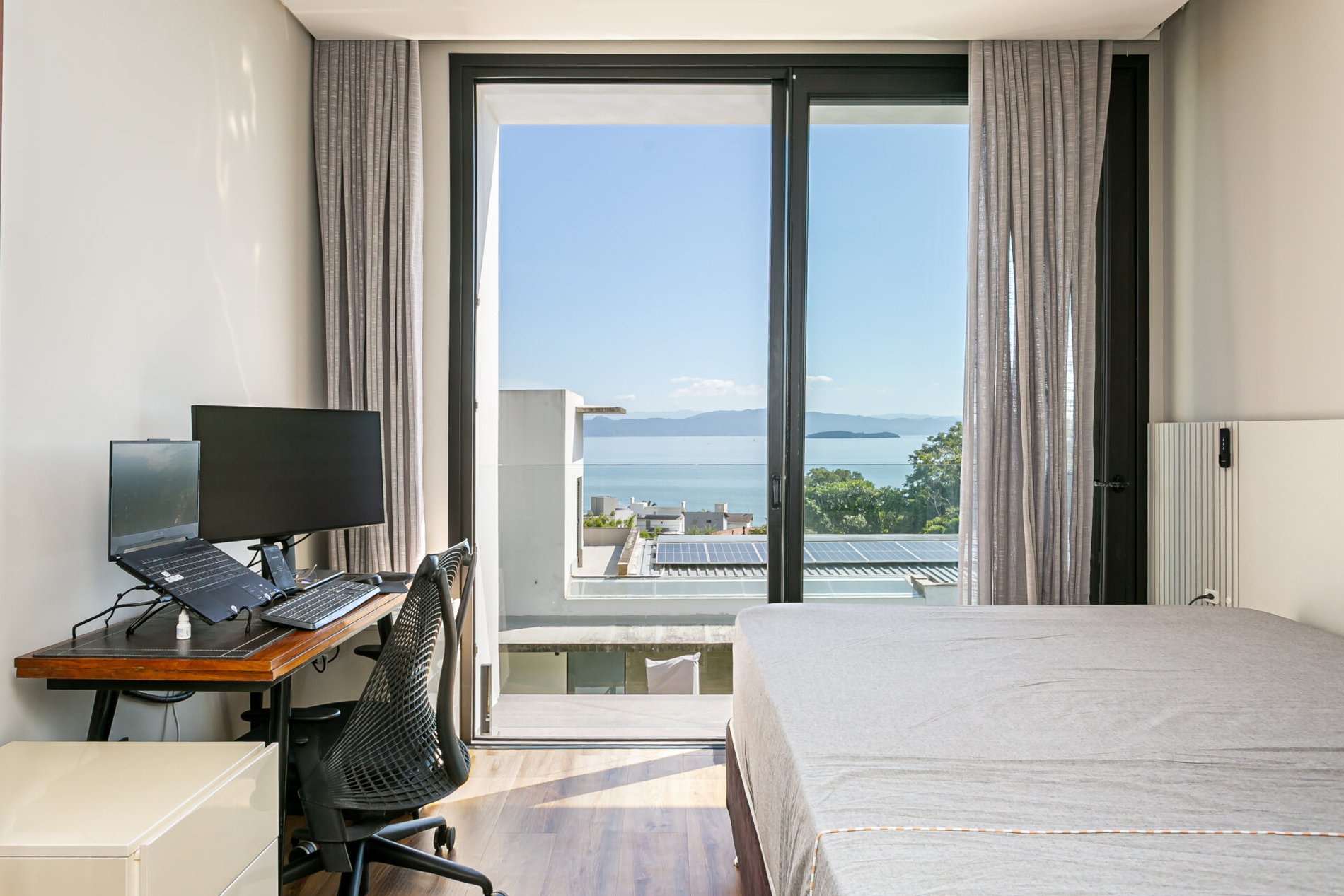 Casa no condomínio Madre Bertha no Cacupé, Florianópolis