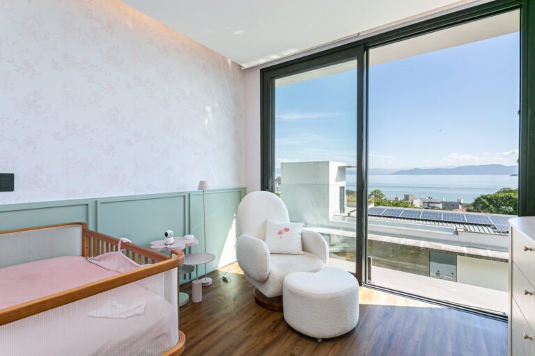 Casa no condomínio Madre Bertha no Cacupé, Florianópolis