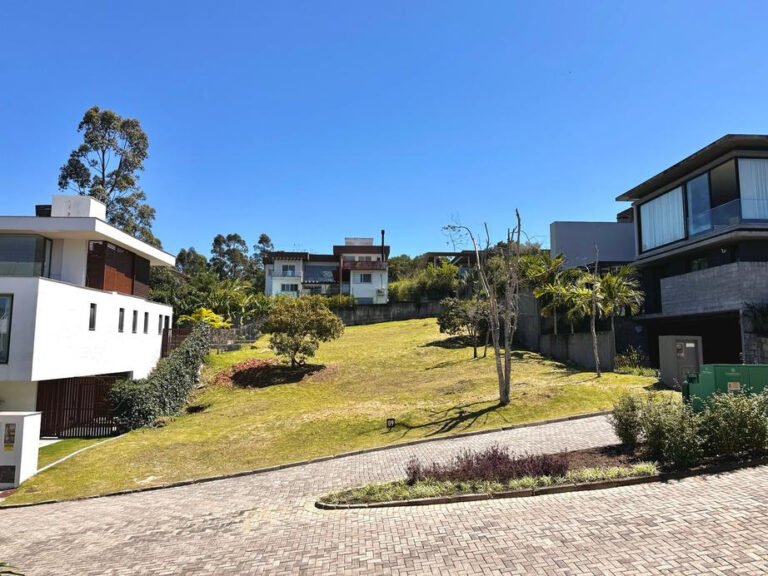 Terreno no condomínio Vivá Residence no Cacupé