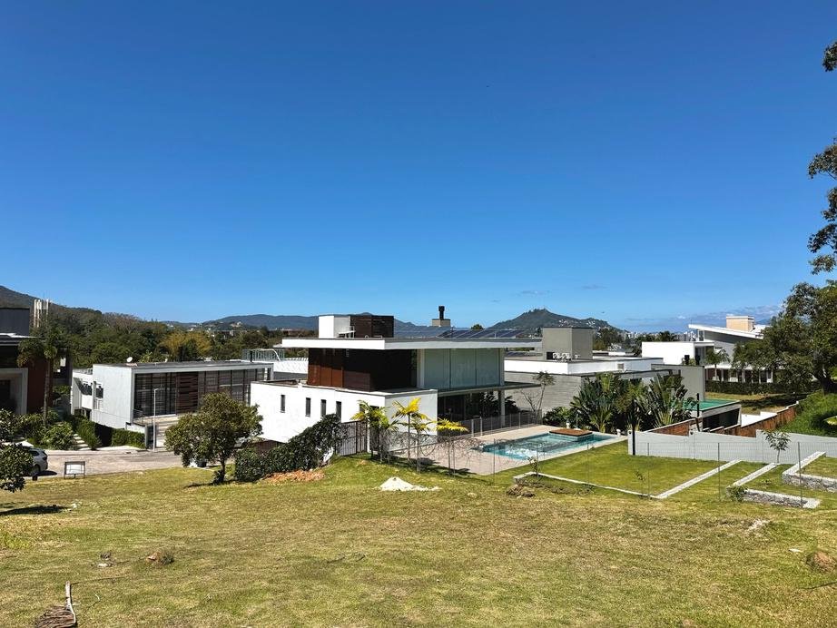 Terreno no condomínio Vivá Residence no Cacupé