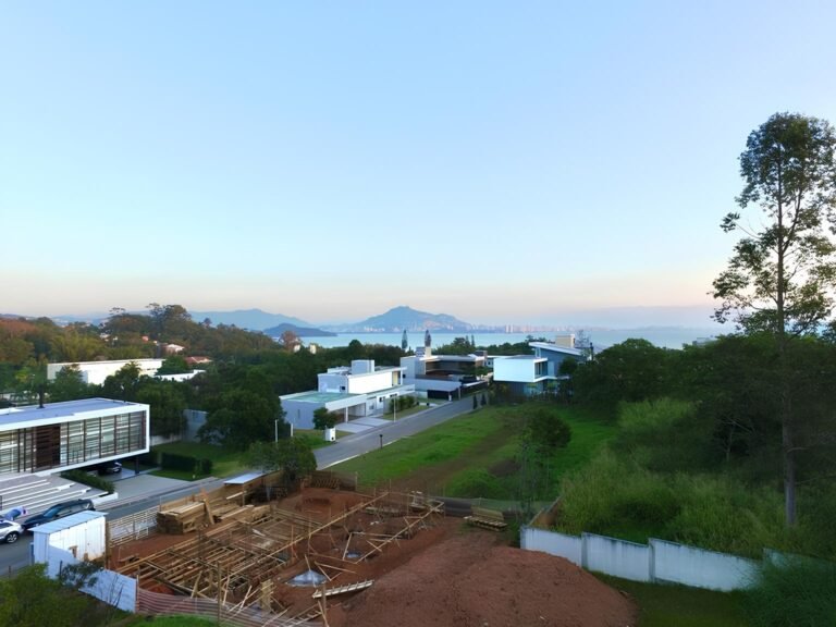 Terreno no condomínio Vivá Residence no Cacupé