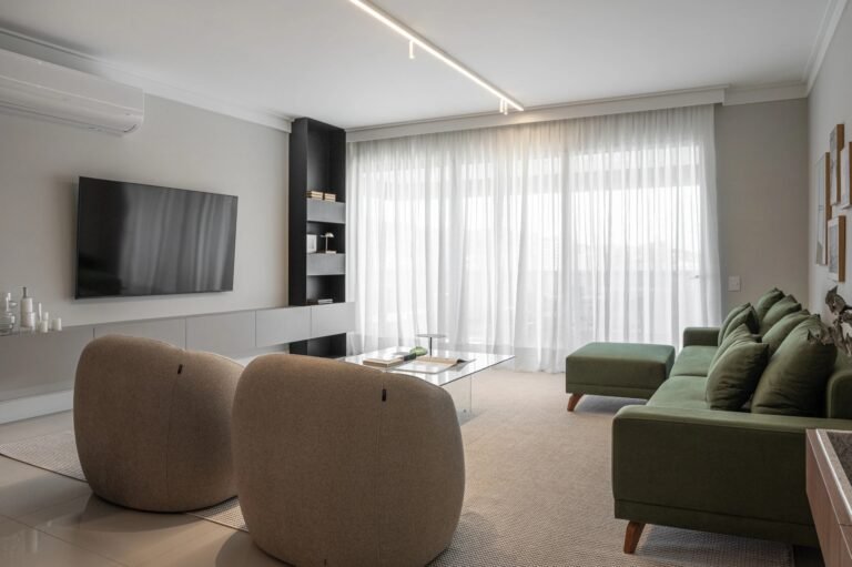 Apartamento no WOK de 3 suítes no Centro de Florianópolis