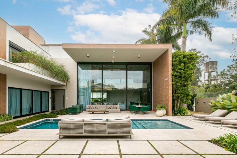 Casa na Lagoa da Conceição, no Jardim Saulo Ramos