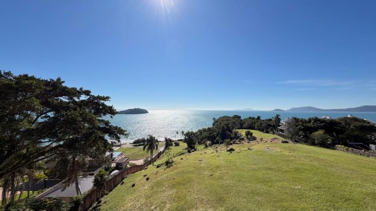 Apartamento frente mar em Canasvieiras