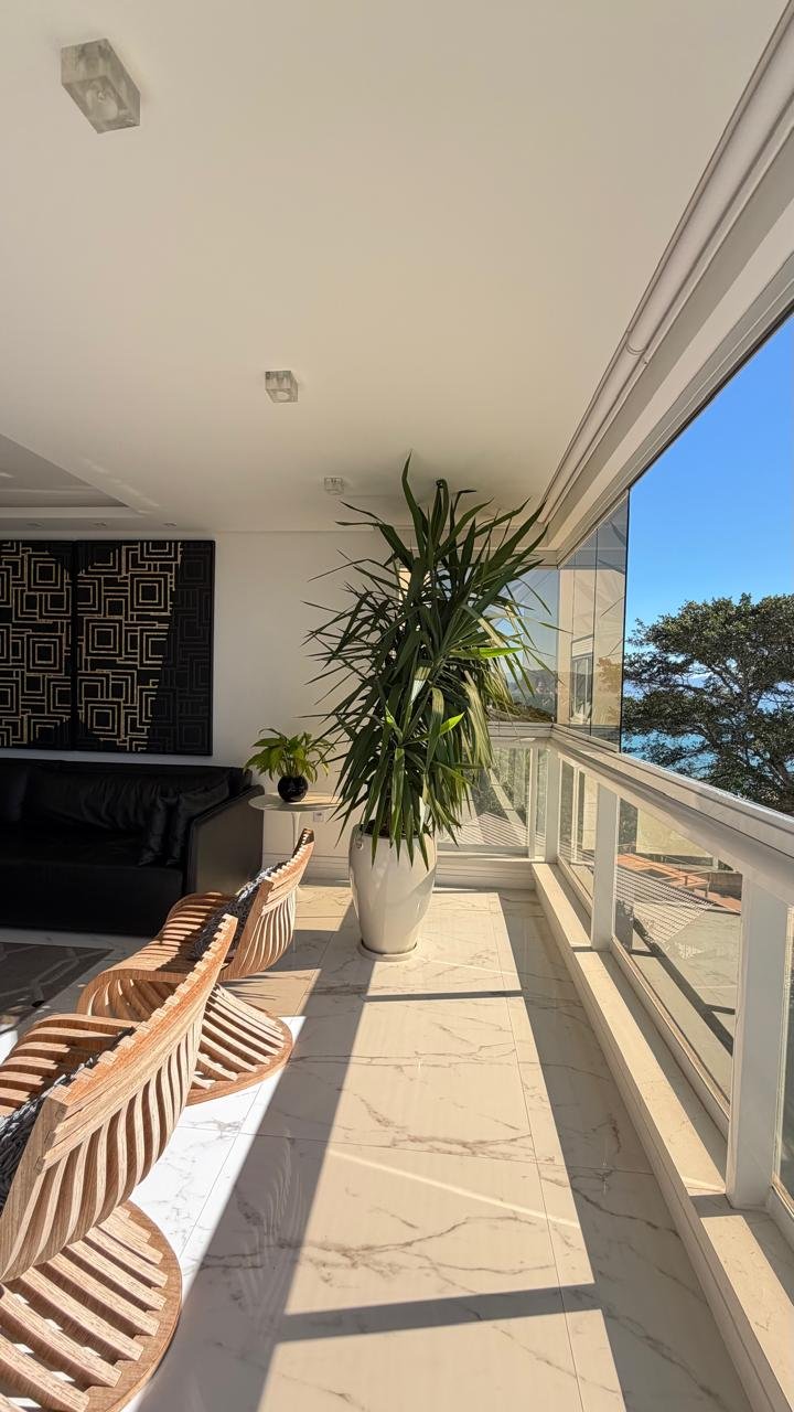 Apartamento frente mar em Canasvieiras