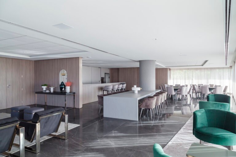 Apartamento com 4 Suítes no Opera House | Woa Beiramar