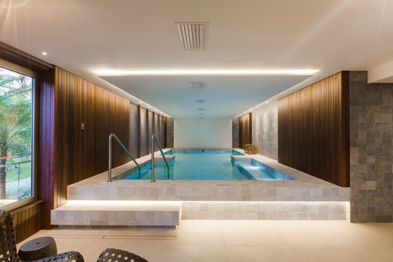 Apartamento com 4 Suítes no Opera House | Woa Beiramar