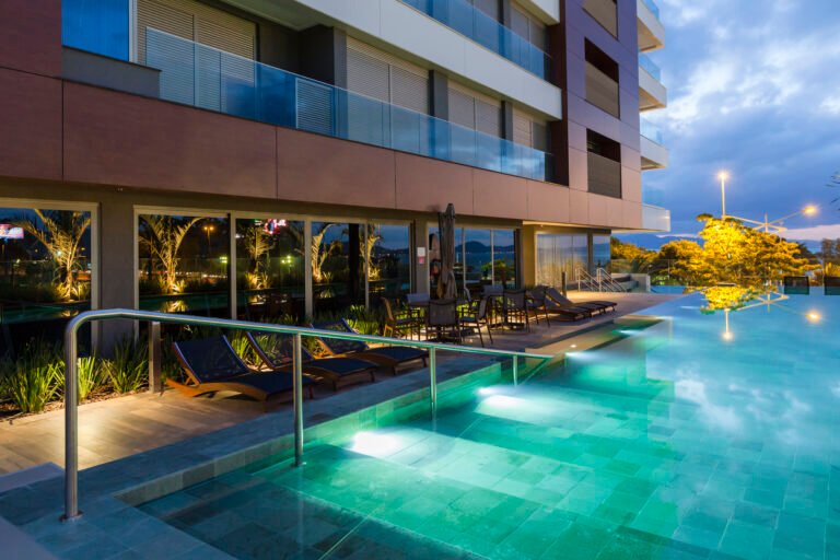 Apartamento com 4 Suítes no Opera House | Woa Beiramar