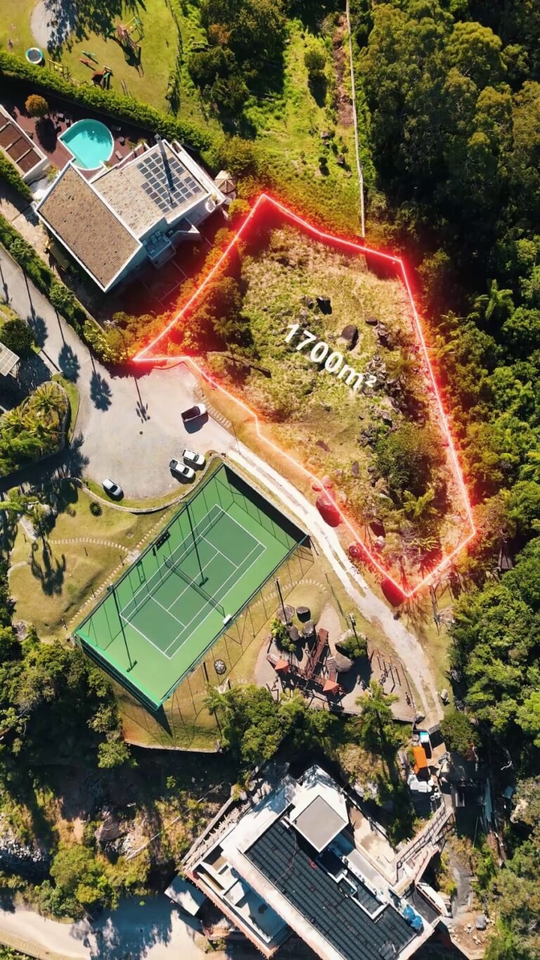 Terreno no condomínio Saint Barth | Cacupé em Florianópolis