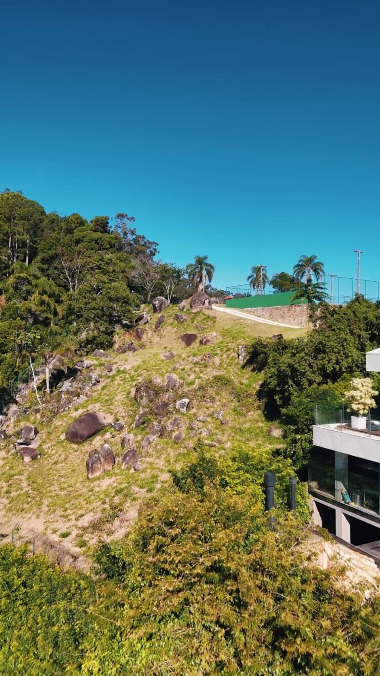Terreno no condomínio Saint Barth | Cacupé em Florianópolis