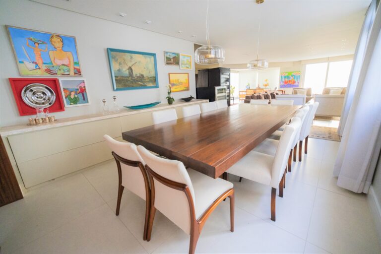Apartamento com 3 Suítes | Beiramar de Florianópolis