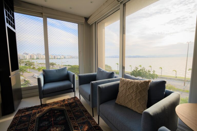 Apartamento com 3 Suítes | Beiramar de Florianópolis