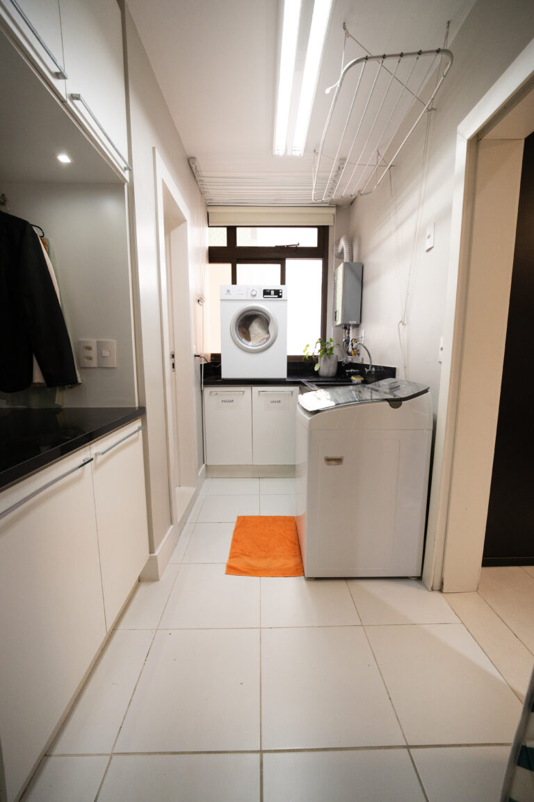 Apartamento com 3 Suítes | Beiramar de Florianópolis