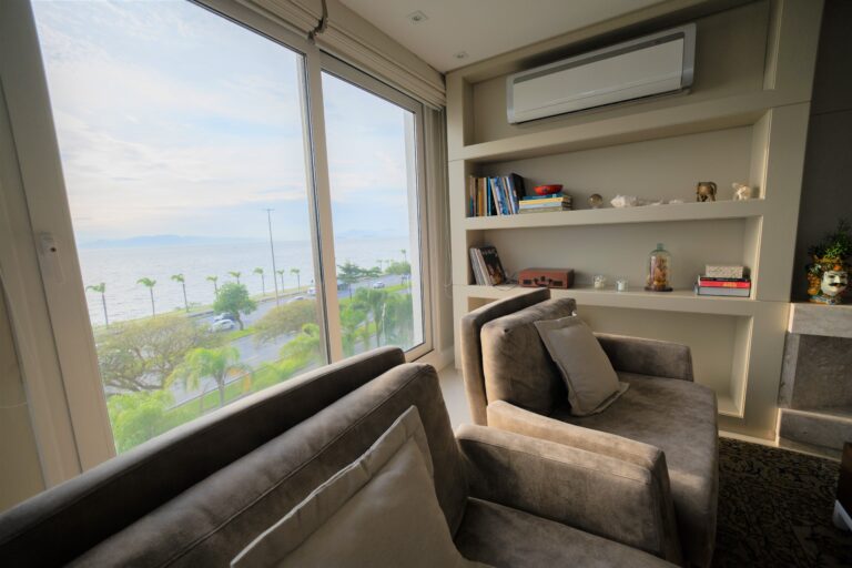 Apartamento com 3 Suítes | Beiramar de Florianópolis
