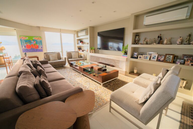 Apartamento com 3 Suítes | Beiramar de Florianópolis