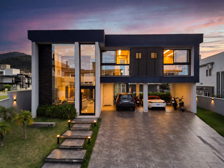 Casa em condomínio mobiliada | Ingleses