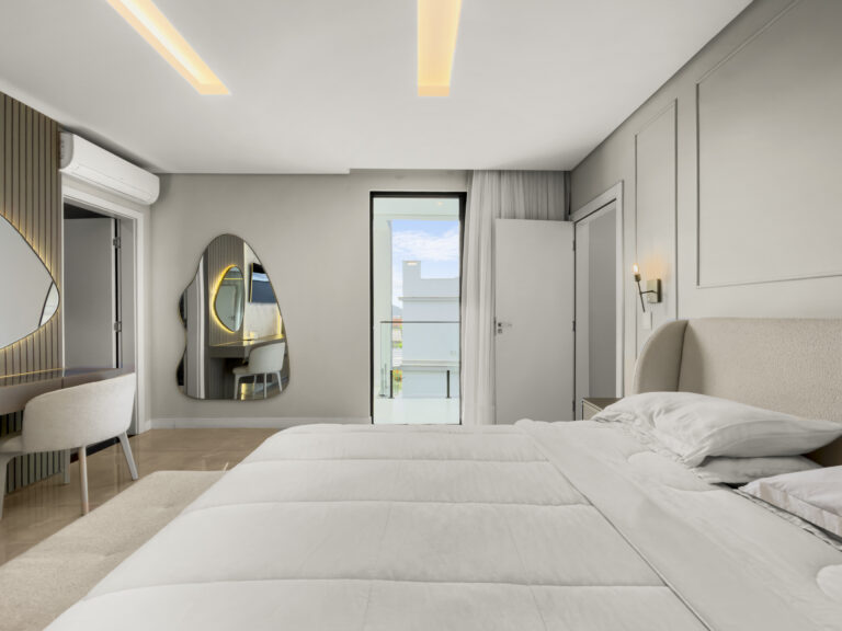 Casa em condomínio mobiliada | Ingleses
