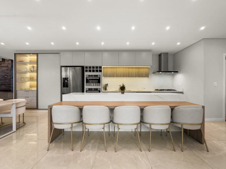 Casa em condomínio mobiliada | Ingleses