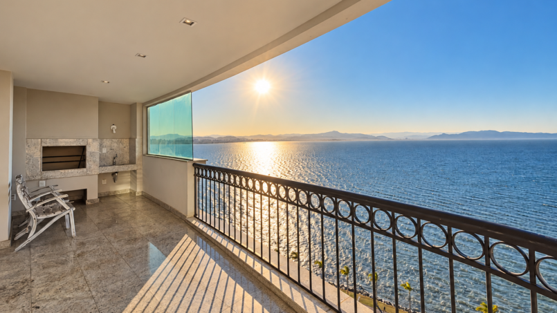Apartamento na Beira-Mar de Florianópolis | La Perle