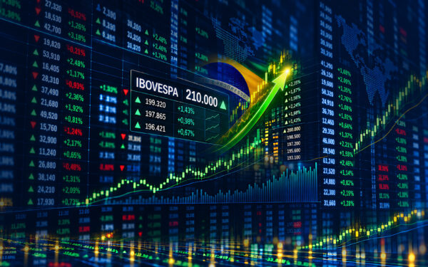 Dólar em queda: janela de oportunidades para comprar imóveis está mudando